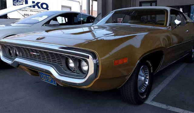 Cash for cars Riverside pays highest price for classic cars like 1971 Plymouth Satellite Sebring in Gold